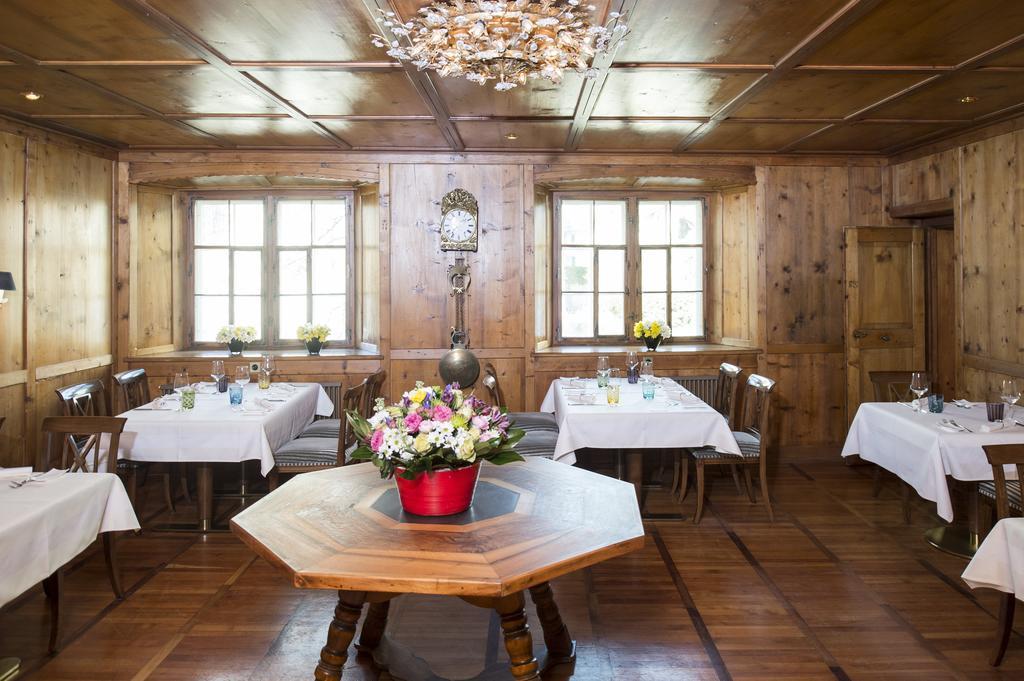 Hotel Weiss Kreuz Malans Bagian luar foto