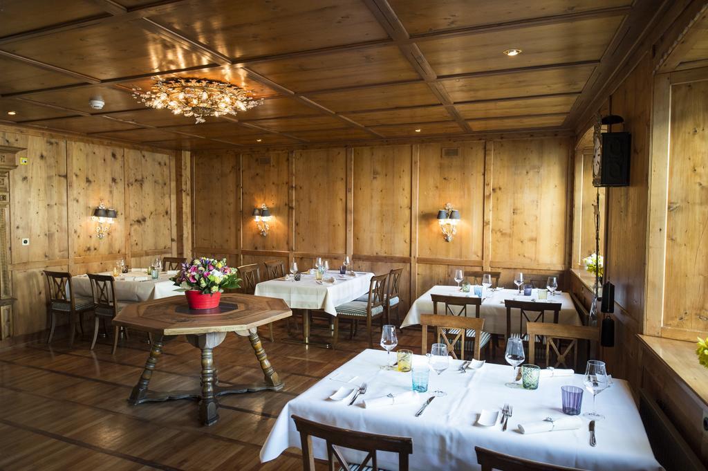 Hotel Weiss Kreuz Malans Bagian luar foto