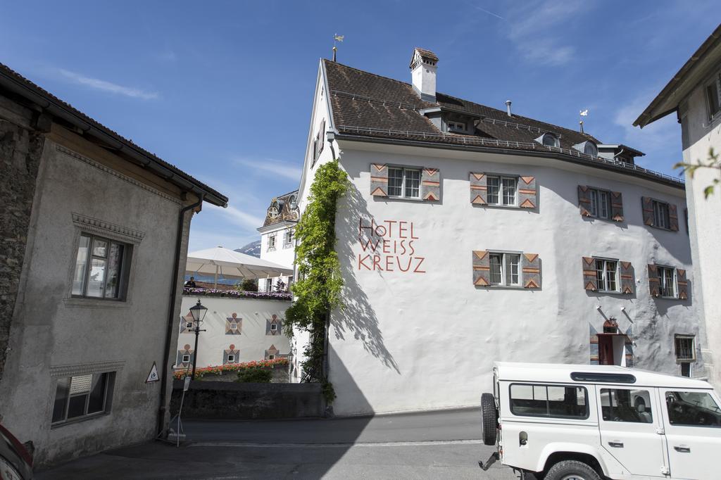 Hotel Weiss Kreuz Malans Bagian luar foto