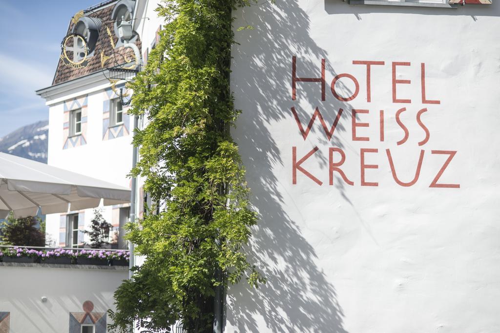 Hotel Weiss Kreuz Malans Bagian luar foto